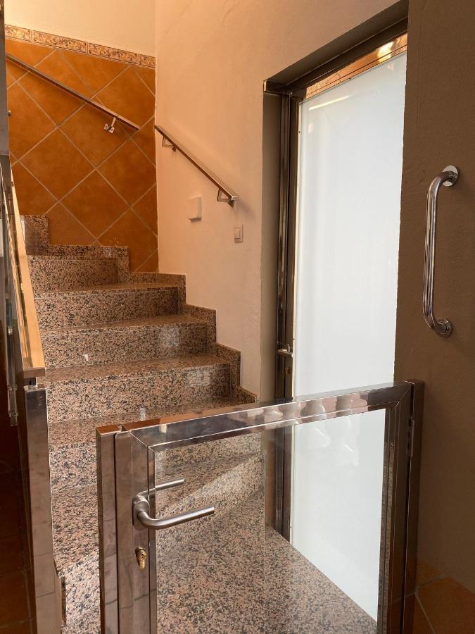 Apartamentos Maria مالقة المظهر الخارجي الصورة